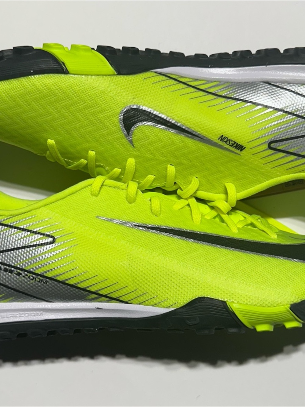 Nike Zoom Vapor 16 Academy TF Men 9.5 Turf Volt Black Soccer Shoes FQ8449-700